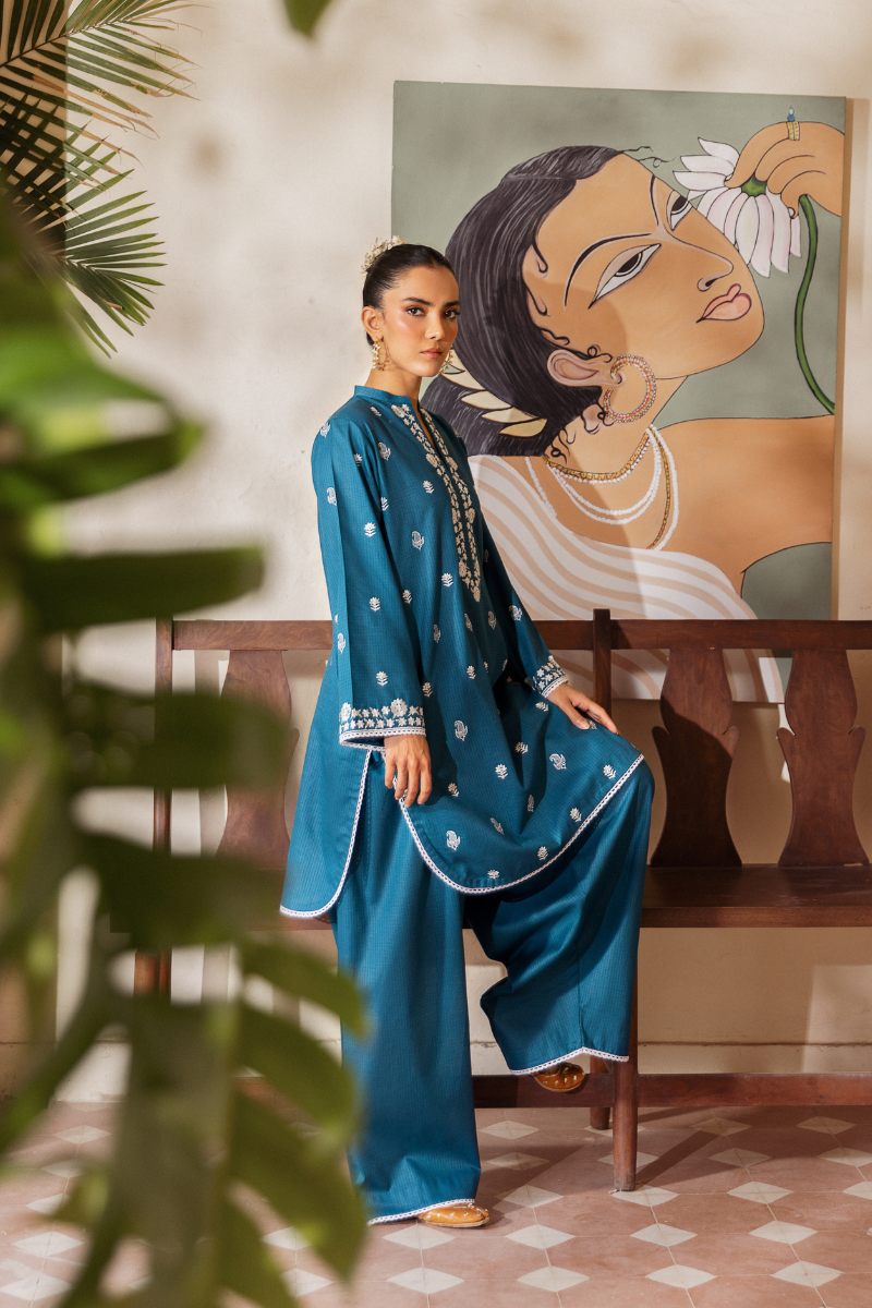 TURQUOISE EMBROIDERED LAWN SET
