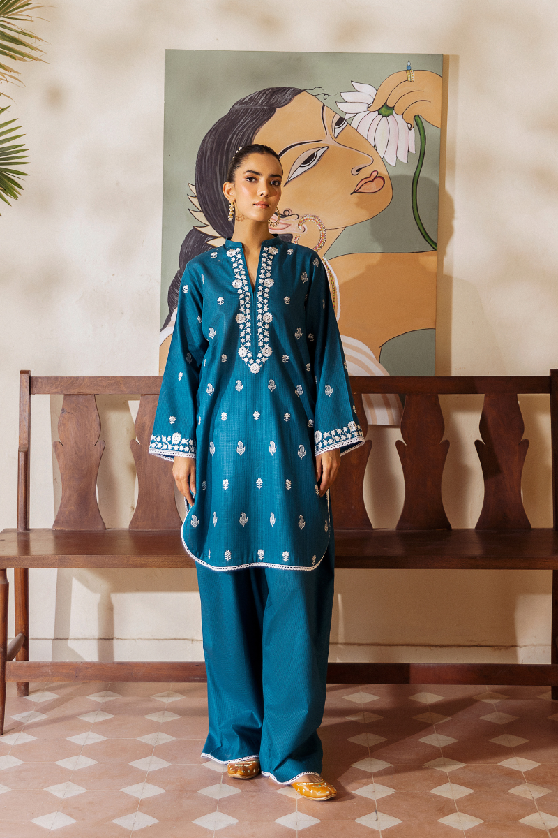 TURQUOISE EMBROIDERED LAWN SET