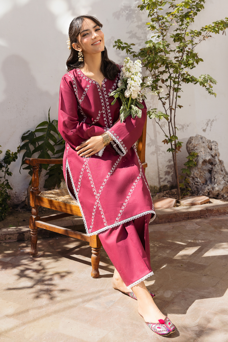 MAROON EMBROIDERED LAWN SET