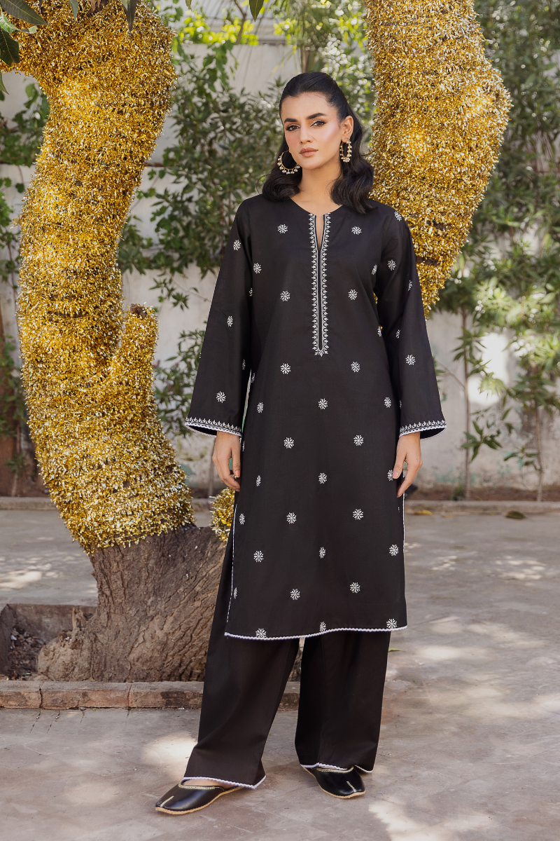 BLACK EMBROIDERED LAWN SET