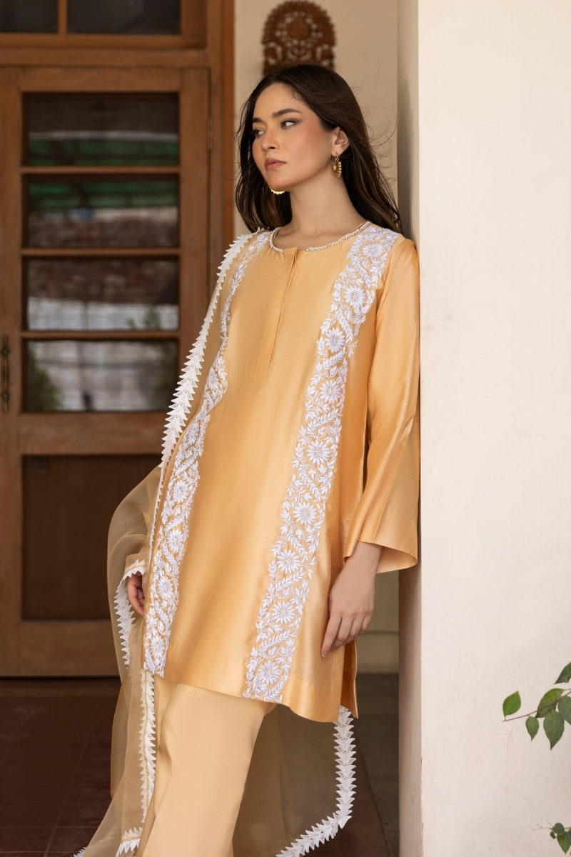 NOORI Ayesha Khurram