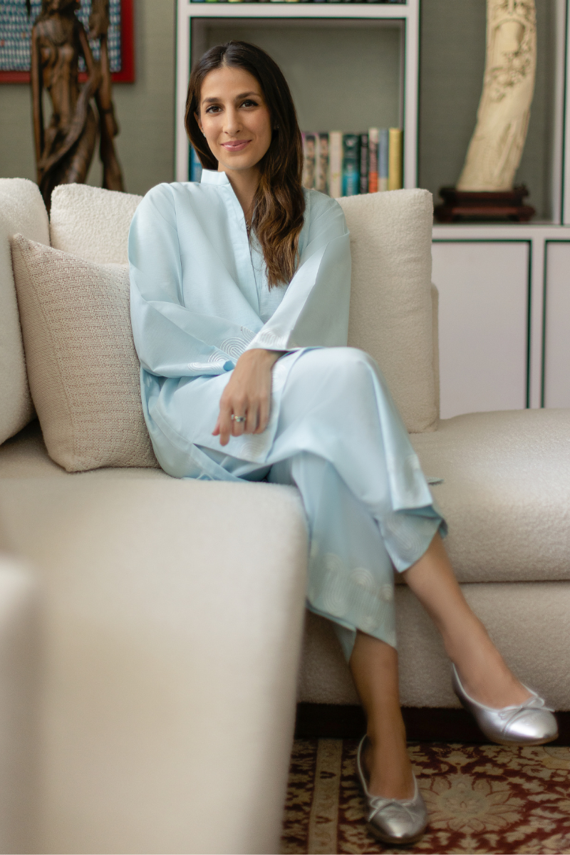 LIGHT BLUE EMBROIDERED IRISH LINEN SET