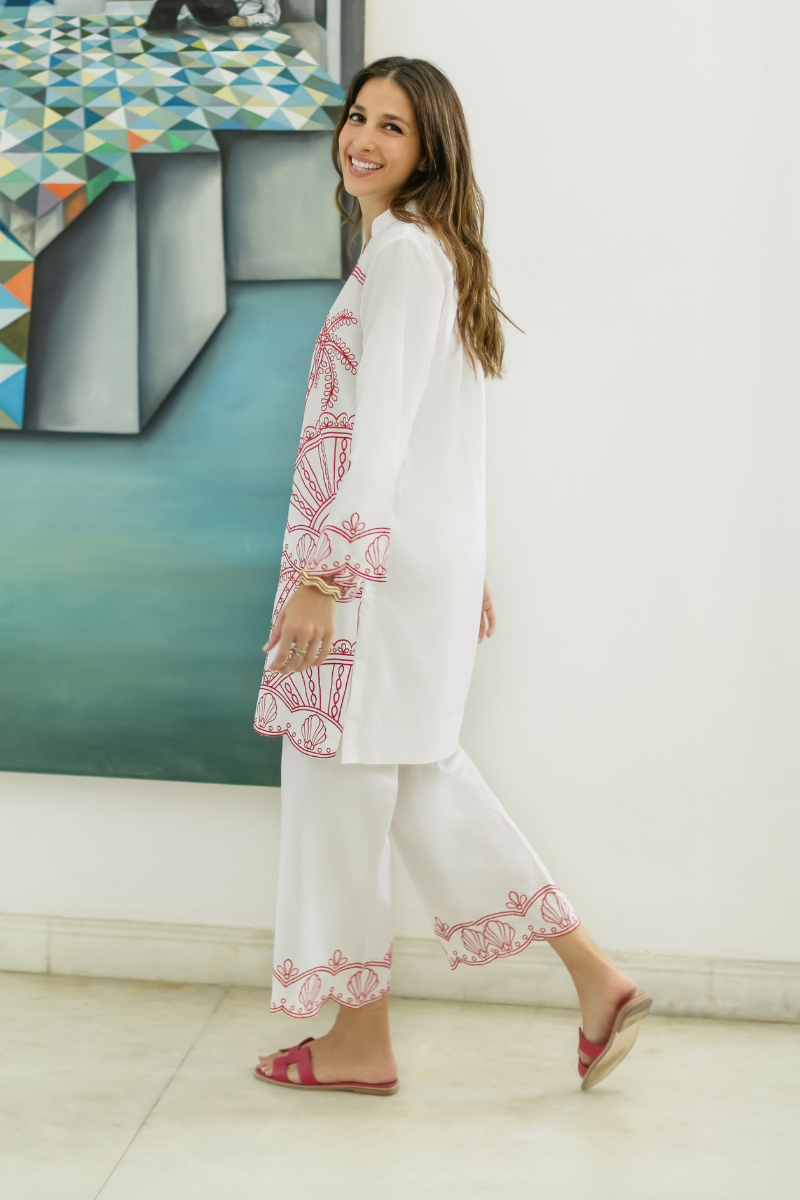 OFF-WHITE EMBROIDERED IRISH LINEN SET