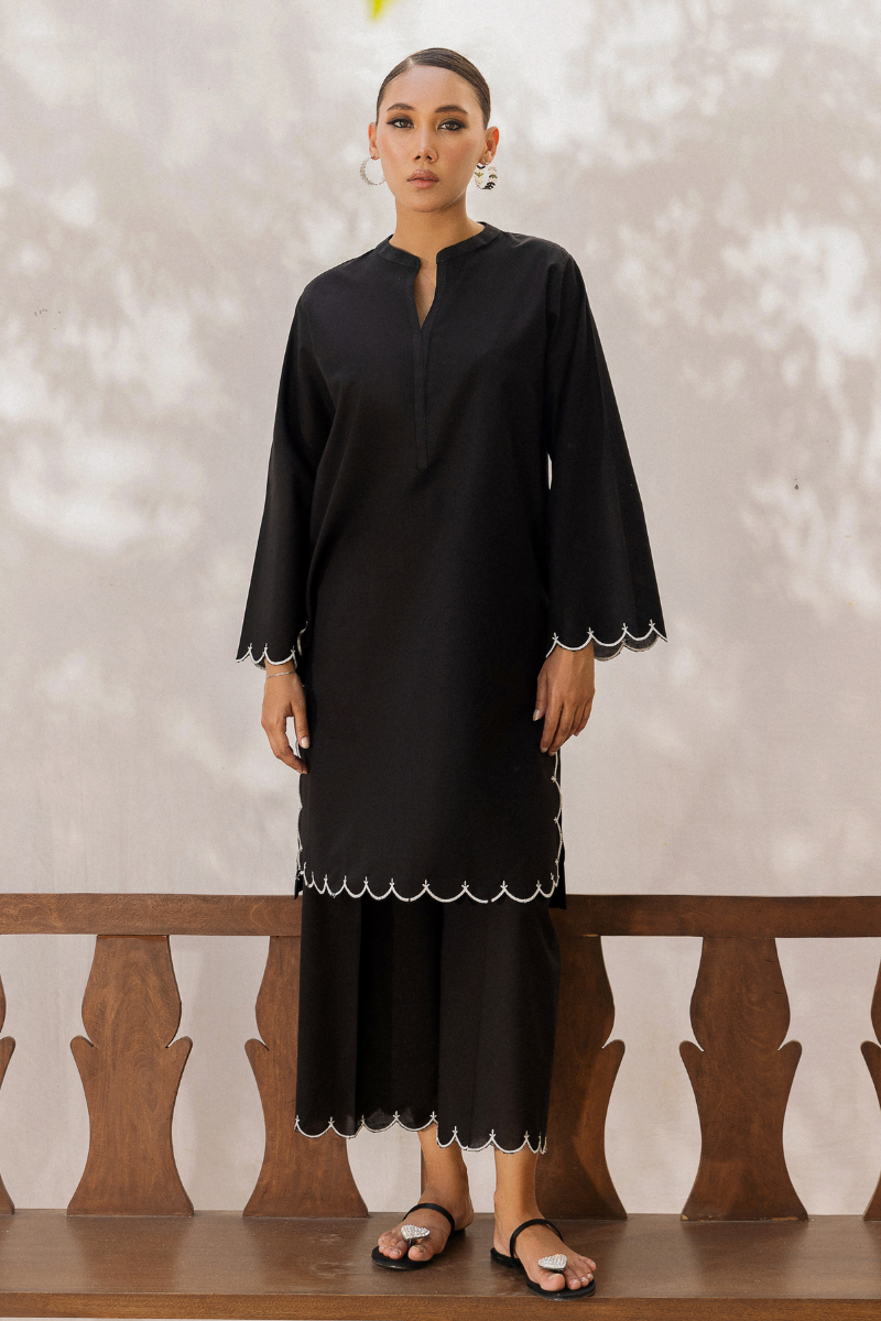 BLACK EMBROIDERED LAWN SET