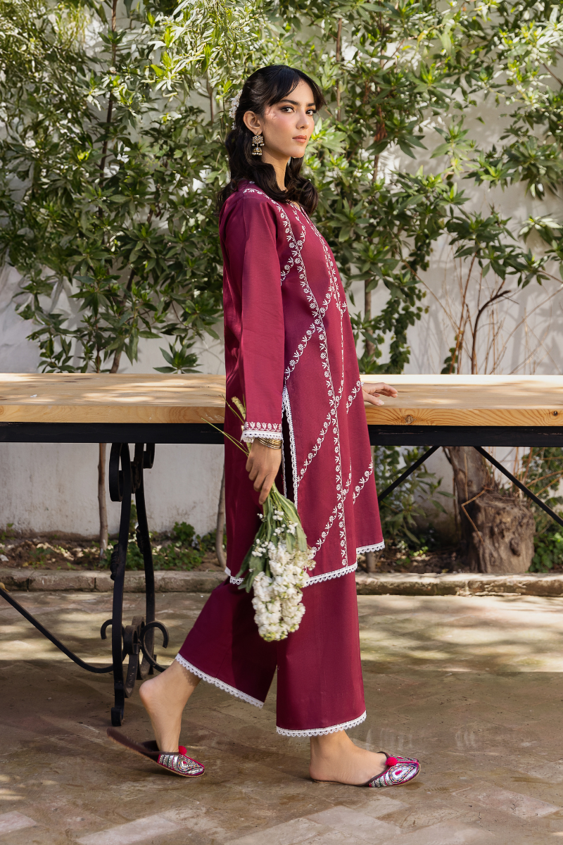 MAROON EMBROIDERED LAWN SET