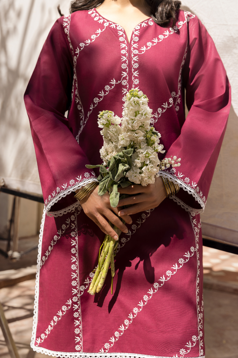 MAROON EMBROIDERED LAWN SET